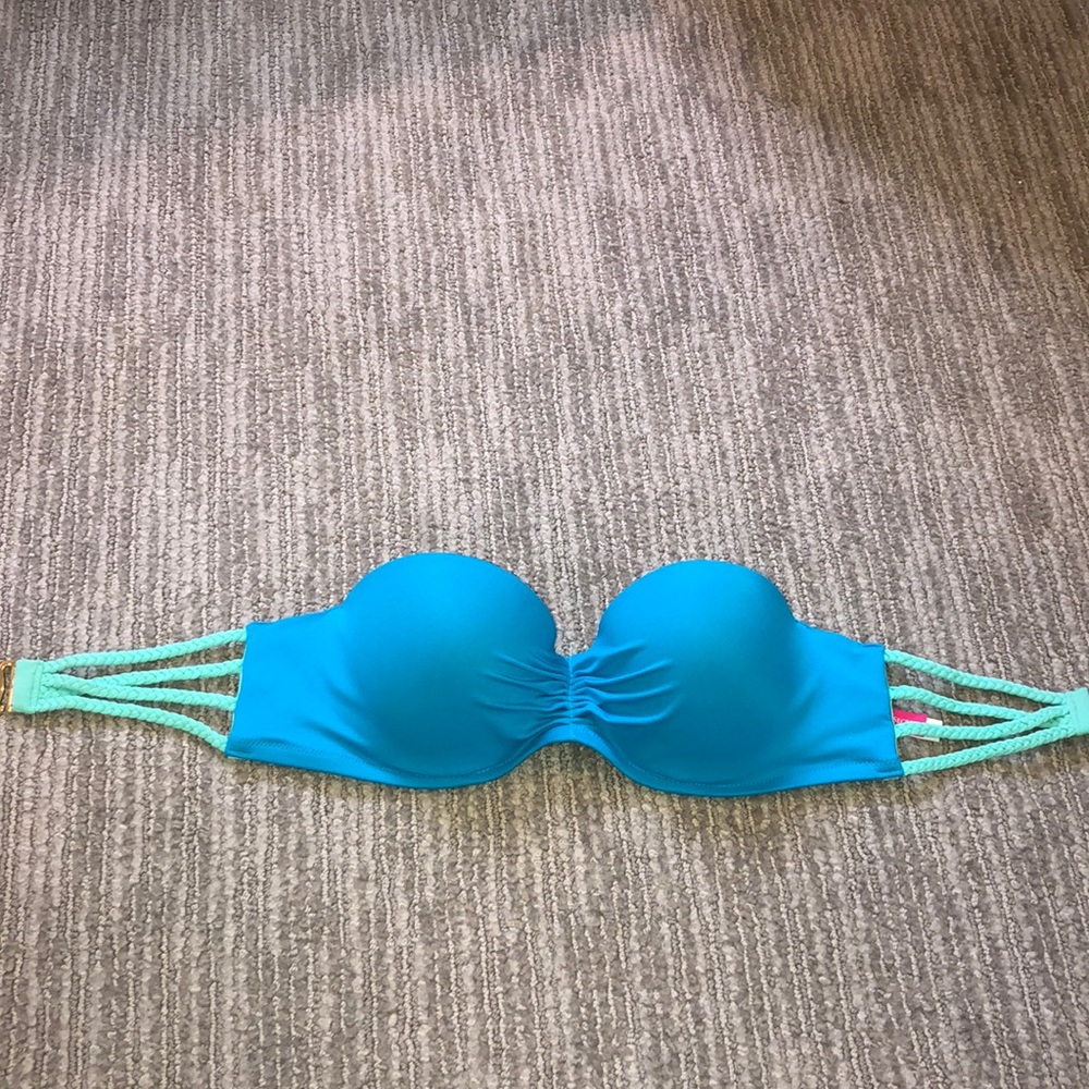 Victoria’s Secret bikini top